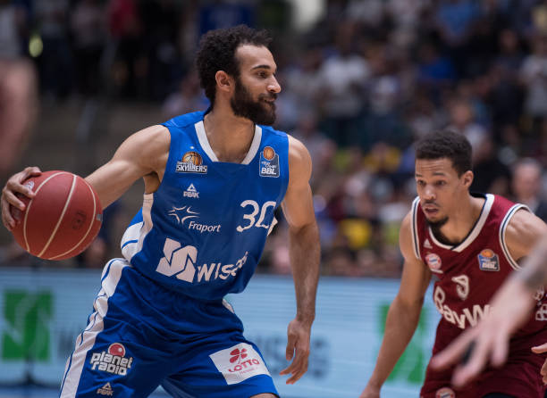 据多家英国 据多家英国